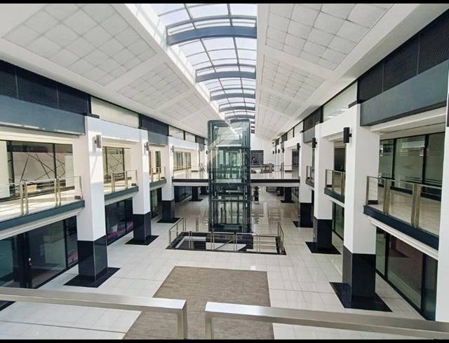 BUSINESS PROPERTY TO RENT IN BRYANSTON